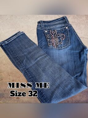 Miss Me Skinny Jeans